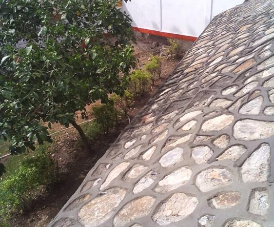  Aménagement de talus en pierres – usine SABC de Garoua